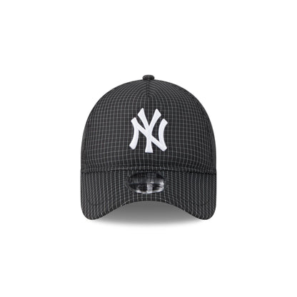 New York Yankees Grid 9FORTY APEX Snapback Hat