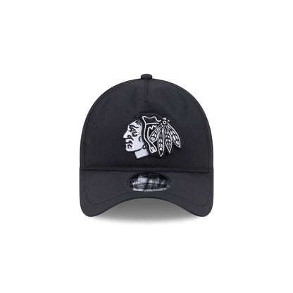 Chicago Blackhawks Black 9FORTY APEX Snapback Hat