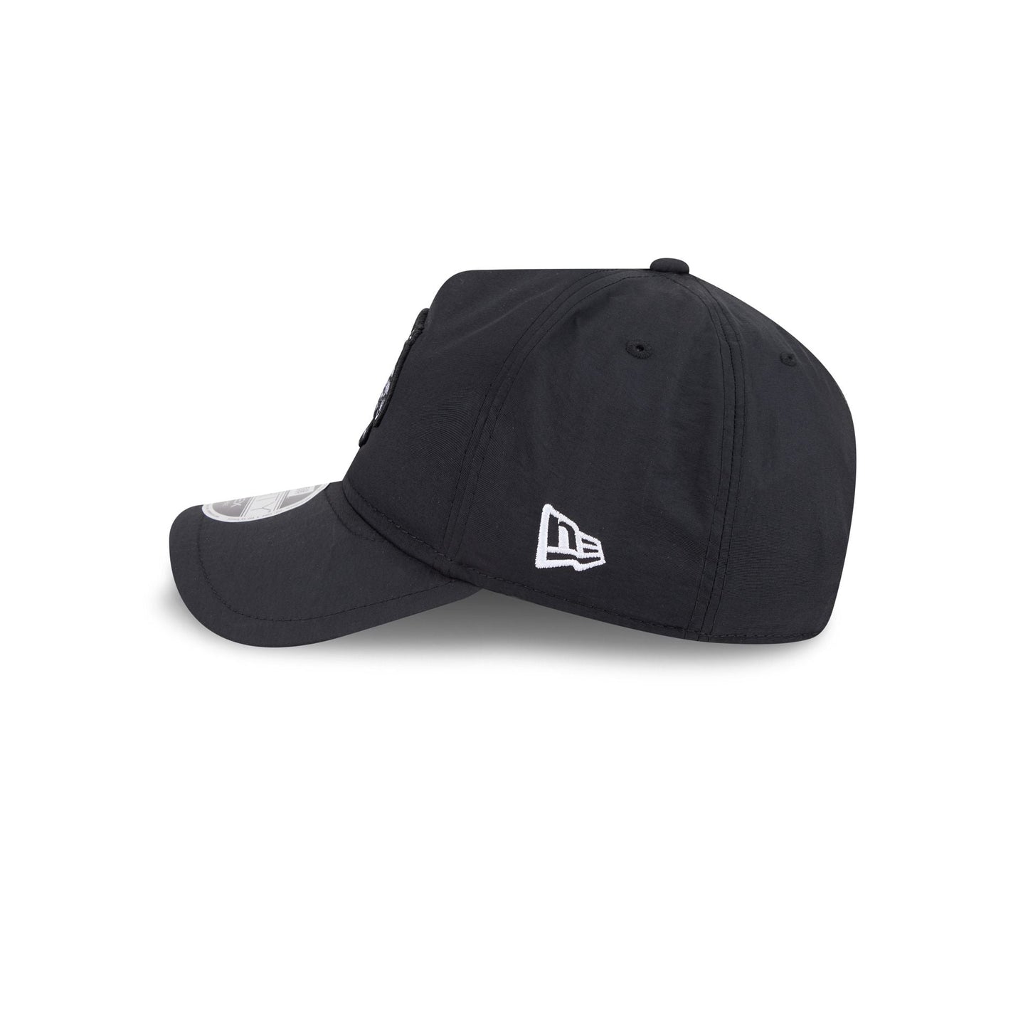 Chicago Blackhawks Black 9FORTY APEX Snapback Hat