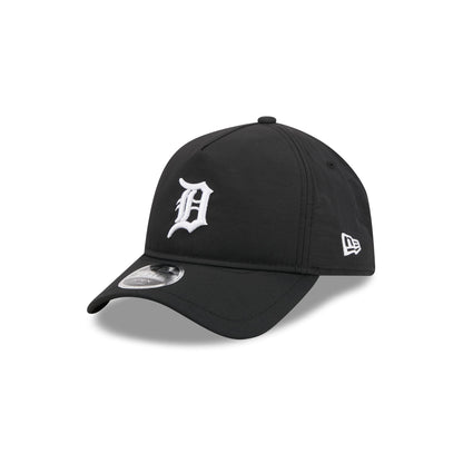 Detroit Tigers Black 9FORTY APEX Snapback Hat