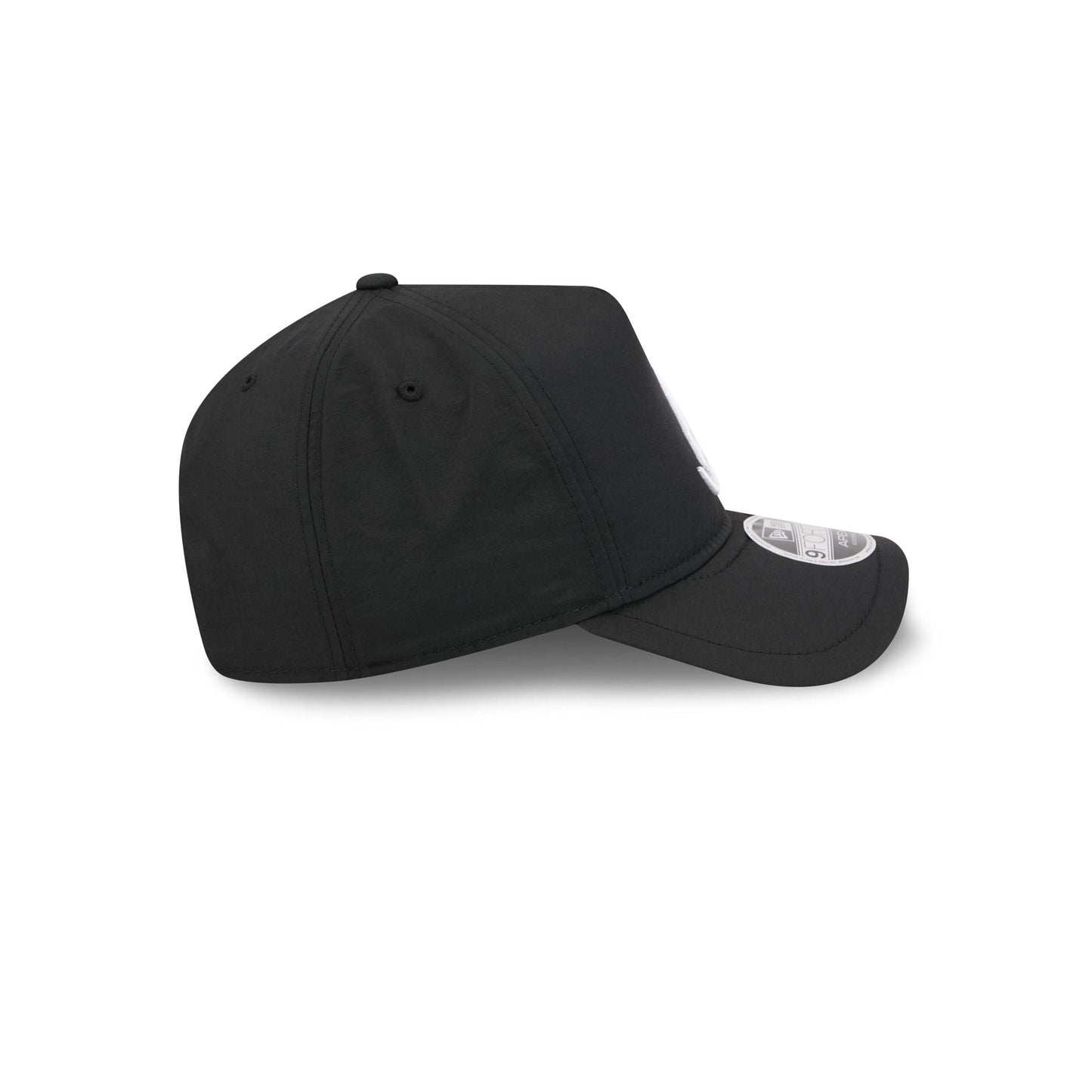 Atlanta Braves Black 9FORTY APEX Snapback Hat