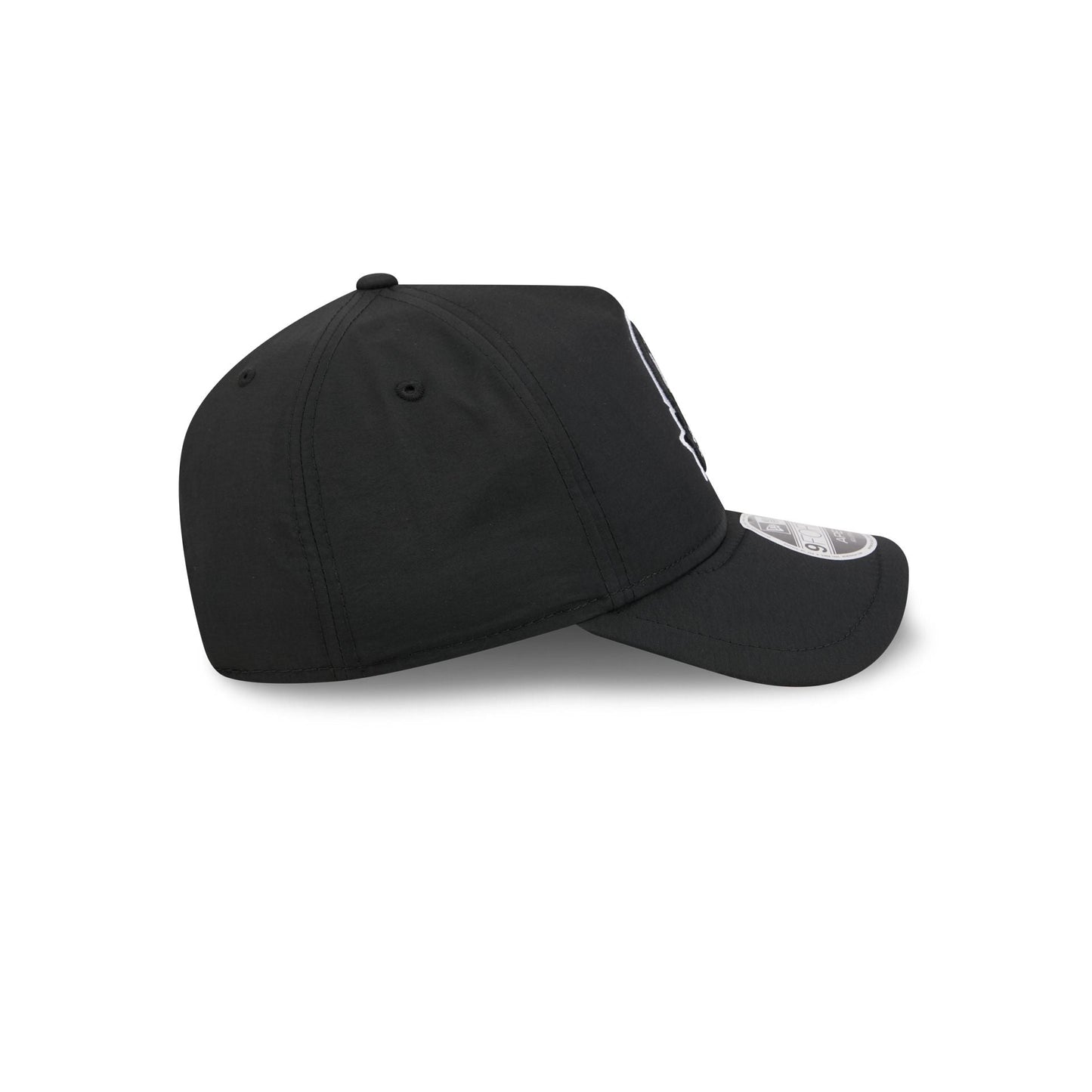 San Antonio Spurs Black 9FORTY APEX Snapback Hat