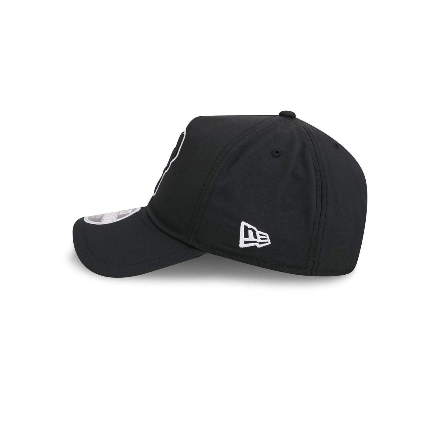 Milwaukee Bucks Black 9FORTY APEX Snapback Hat