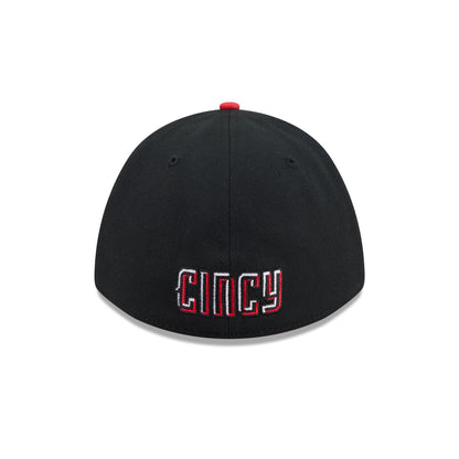Cincinnati Reds 2026 City Connect Black 39THIRTY M-Crown Stretch Fit Hat