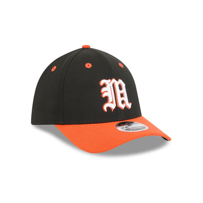 New Era x adidas Miami Hurricanes Black 39THIRTY M-Crown Stretch Fit Hat