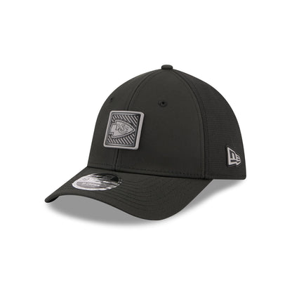 Kansas City Chiefs 2026 Training Black 39THIRTY M-Crown Stretch-Fit Hat