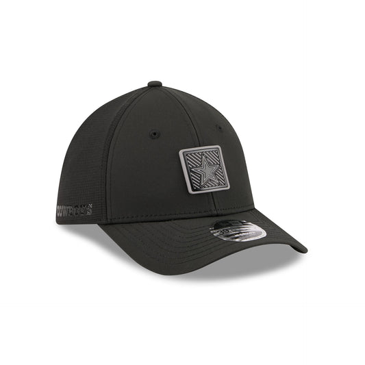 Dallas Cowboys 2026 Training Black 39THIRTY M-Crown Stretch-Fit Hat
