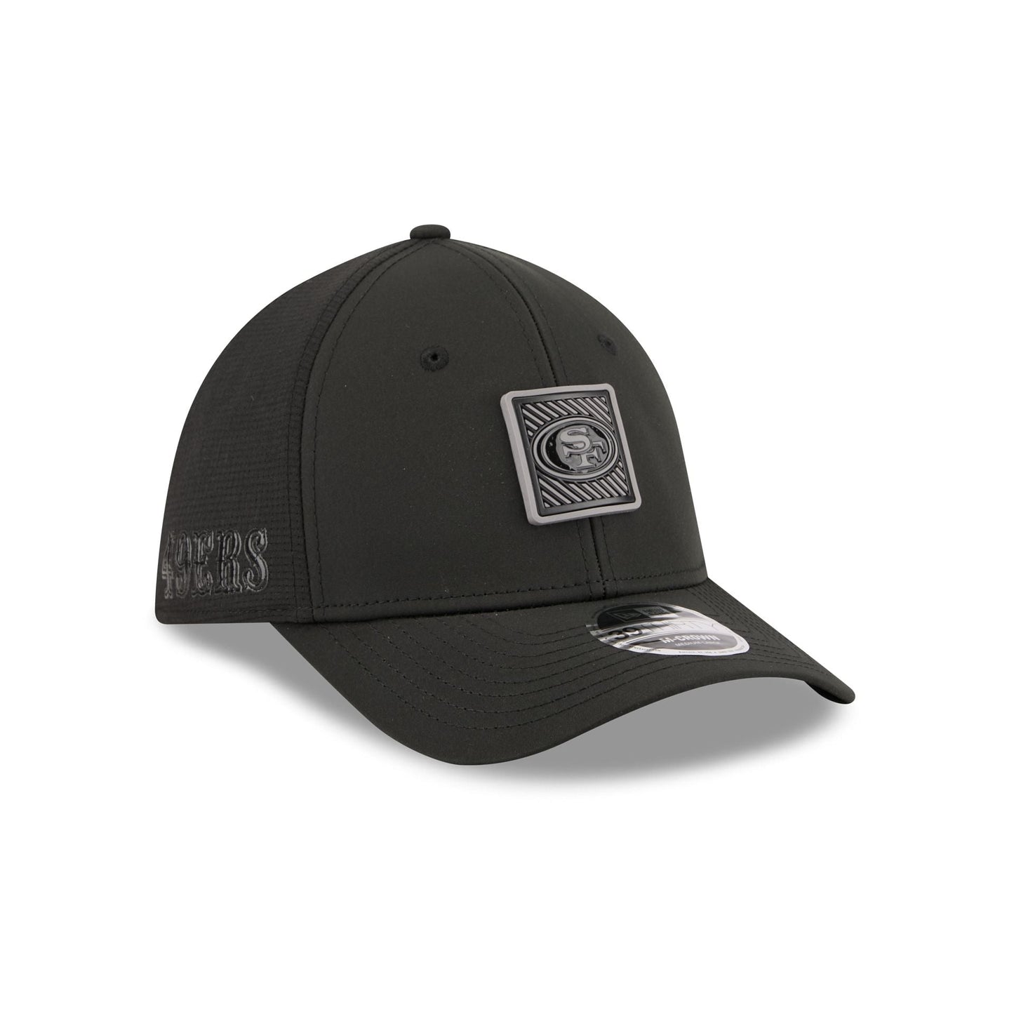 San Francisco 49ers 2026 Training Black 39THIRTY M-Crown Stretch-Fit Hat
