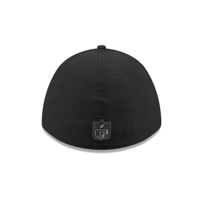 Chicago Bears 2026 Training Black 39THIRTY M-Crown Stretch-Fit Hat