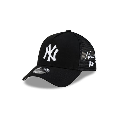 New York Yankees Side Script Black 9FORTY A-Frame Trucker Hat