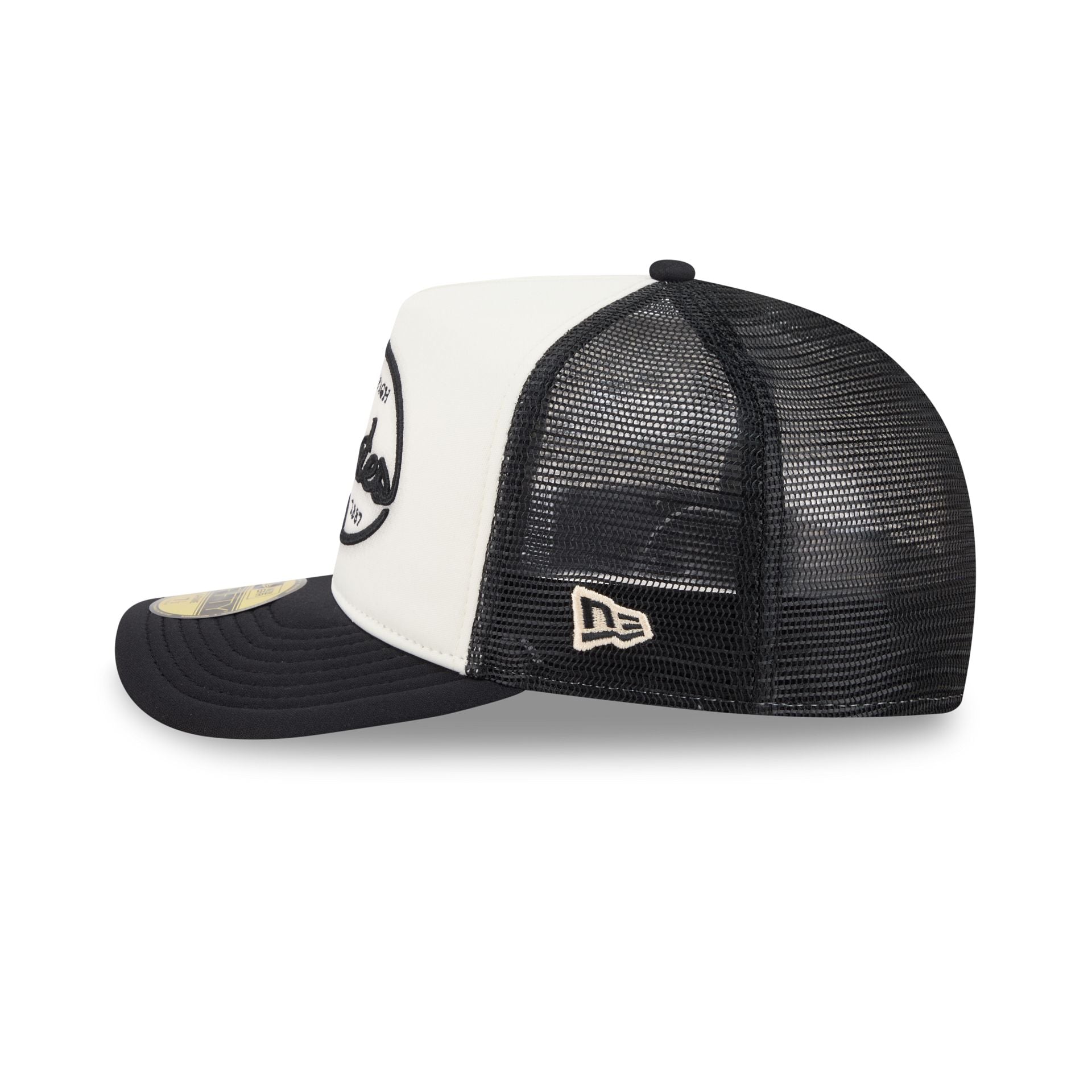 Pittsburgh Pirates Chrome 59FIFTY Fitted Trucker Hat