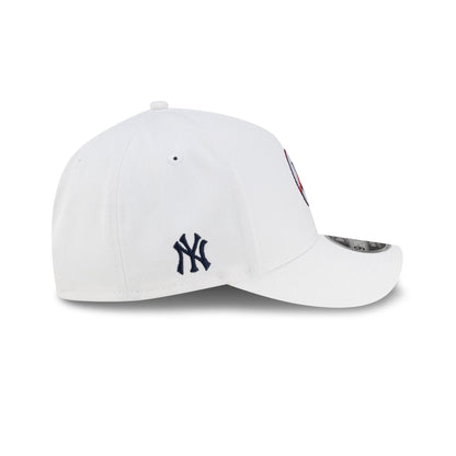 New York or Nowhere x New York Yankees Baseball White 9FORTY M-Crown A-Frame Snapback Hat