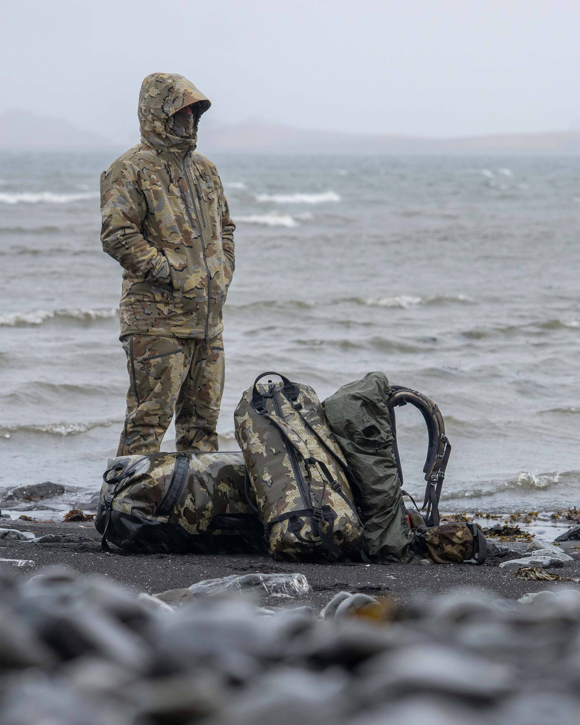 Kodiak 6600 Submersible Duffel | Stone
