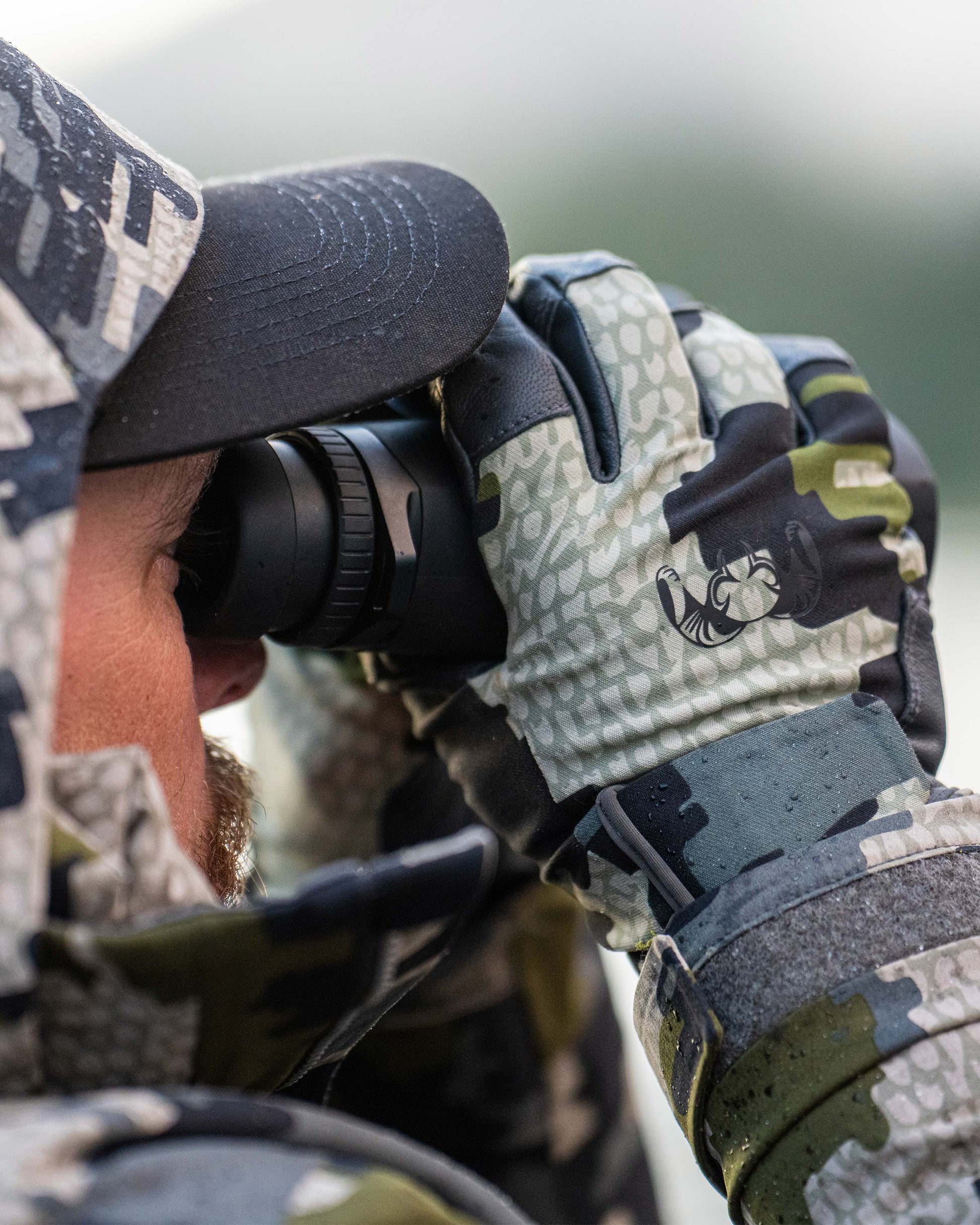 Precision Glove | Vias