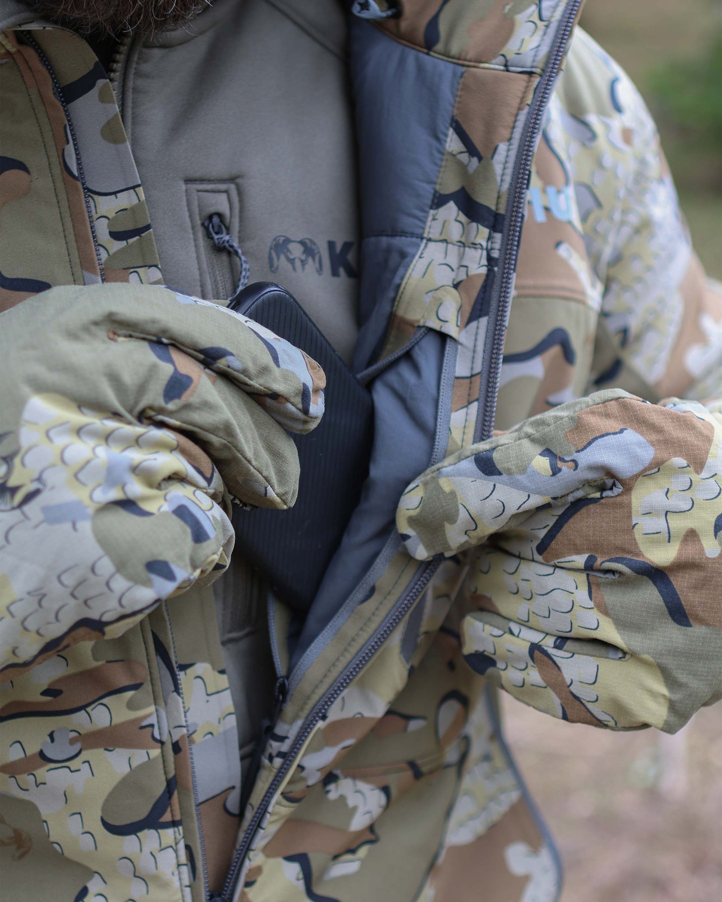 Mountain PRO Hooded Jacket | Valo