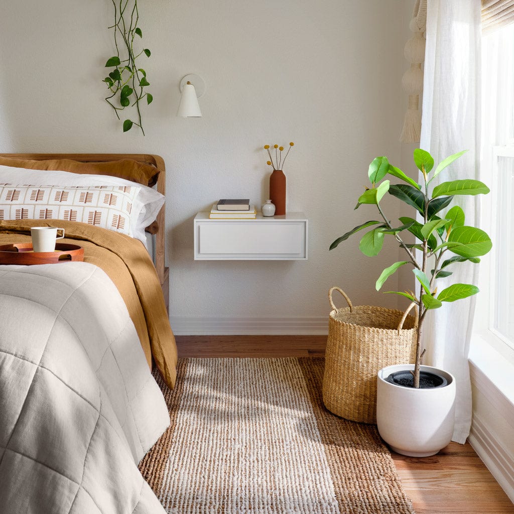 Aditha Handwoven Jute Accent Rug