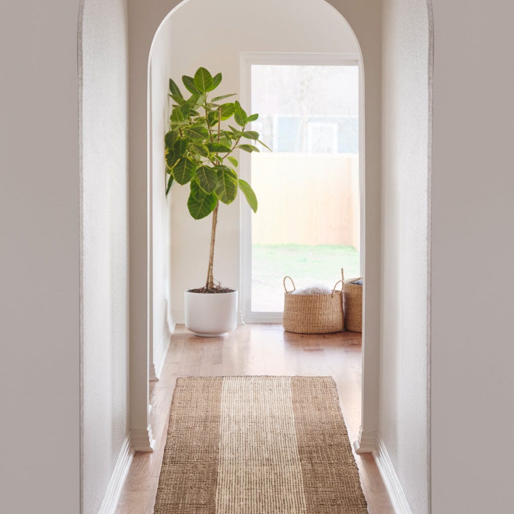Aditha Handwoven Jute Accent Rug