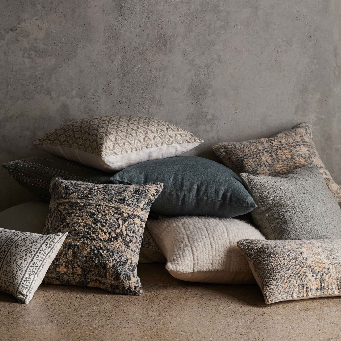 Akira Hand-Knotted Pillow