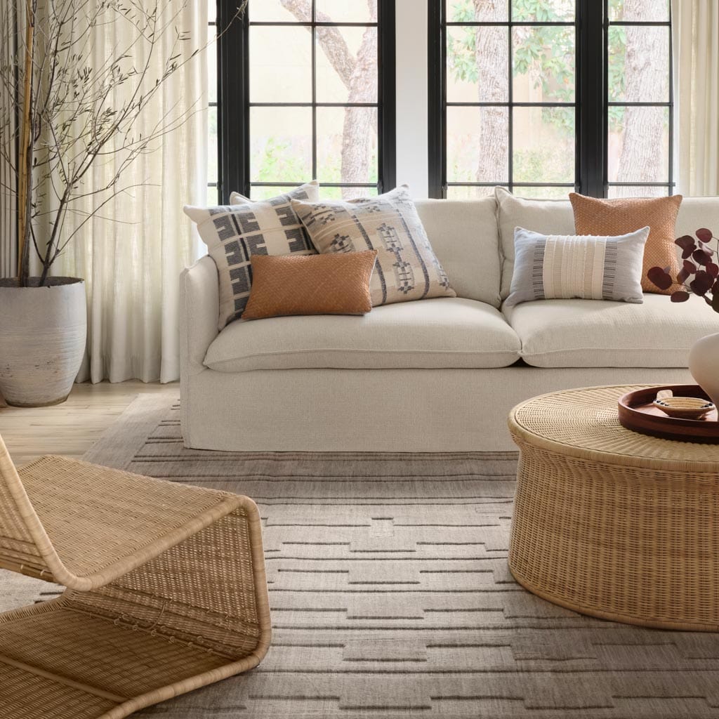Amyra Hand-Knotted Area Rug