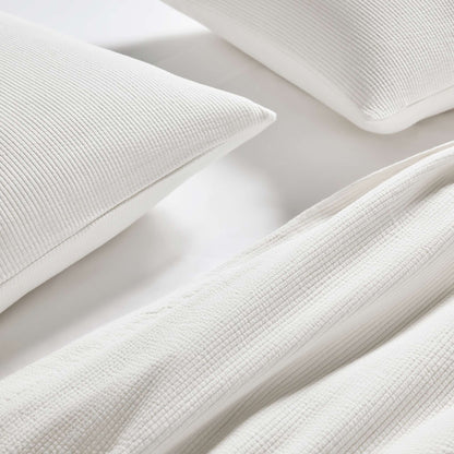Ribbed Matelasse Quilt - Last Call