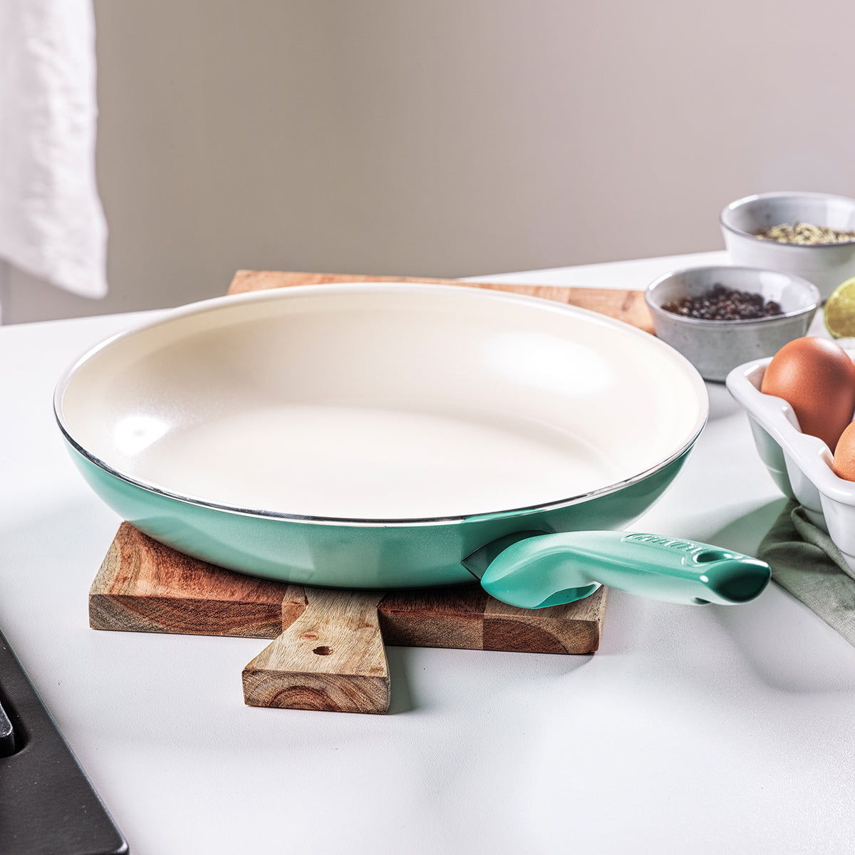 Rio Ceramic Nonstick 10" Frypan | Turquoise