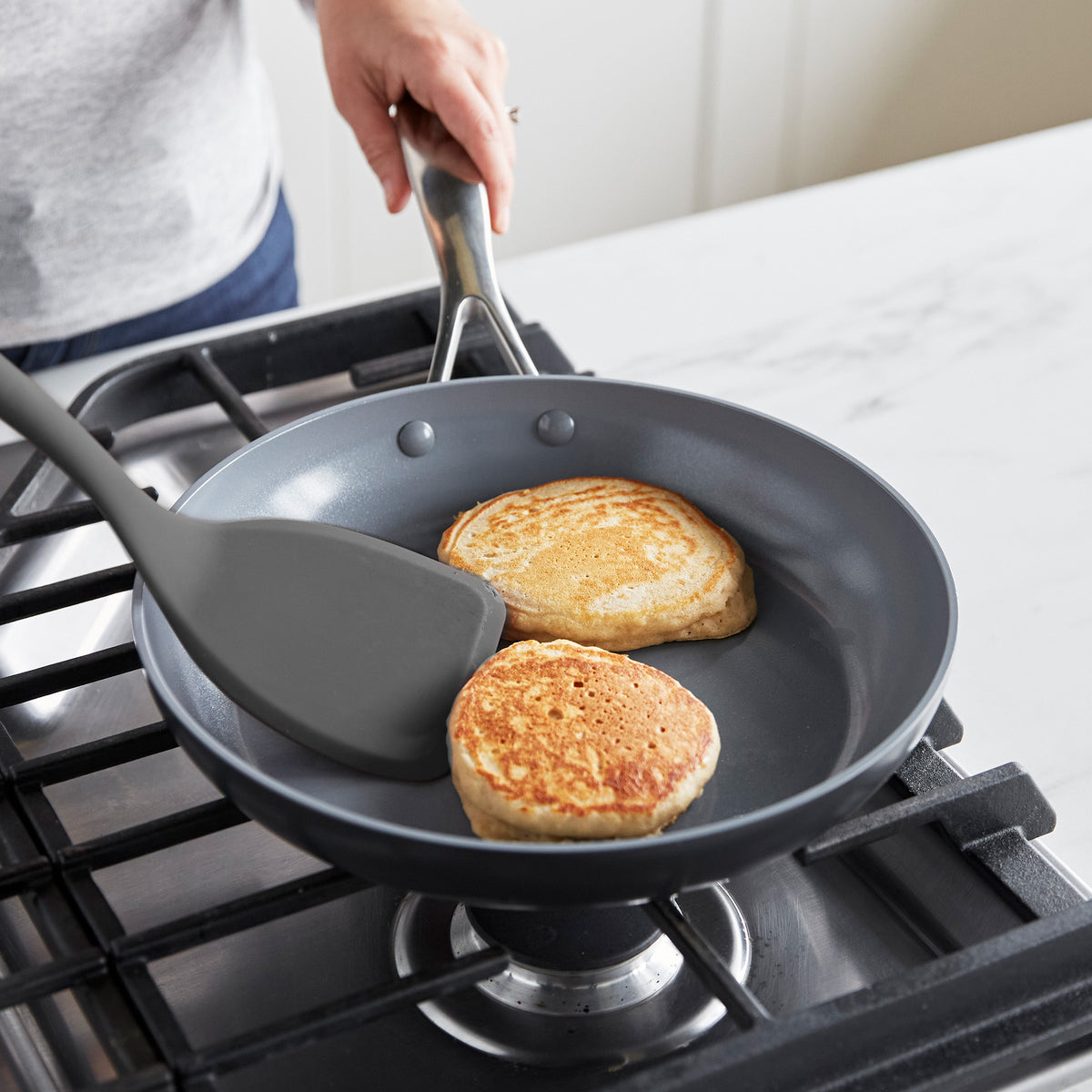 Platinum Silicone Solid Turner | Gray