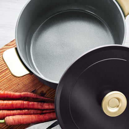 Stanley Tucci™ Ceramic Nonstick 6.5-Quart Dutch Oven | Calabrian Fig