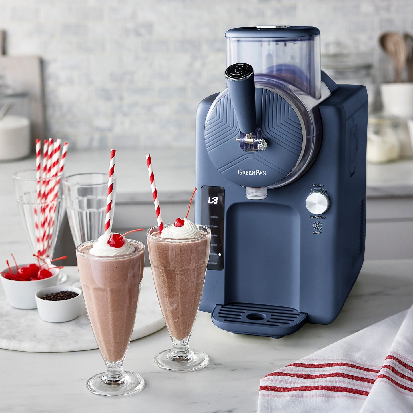 Frost Classic 15-in-1 Ice Cream & Frozen Drink Maker | Berry