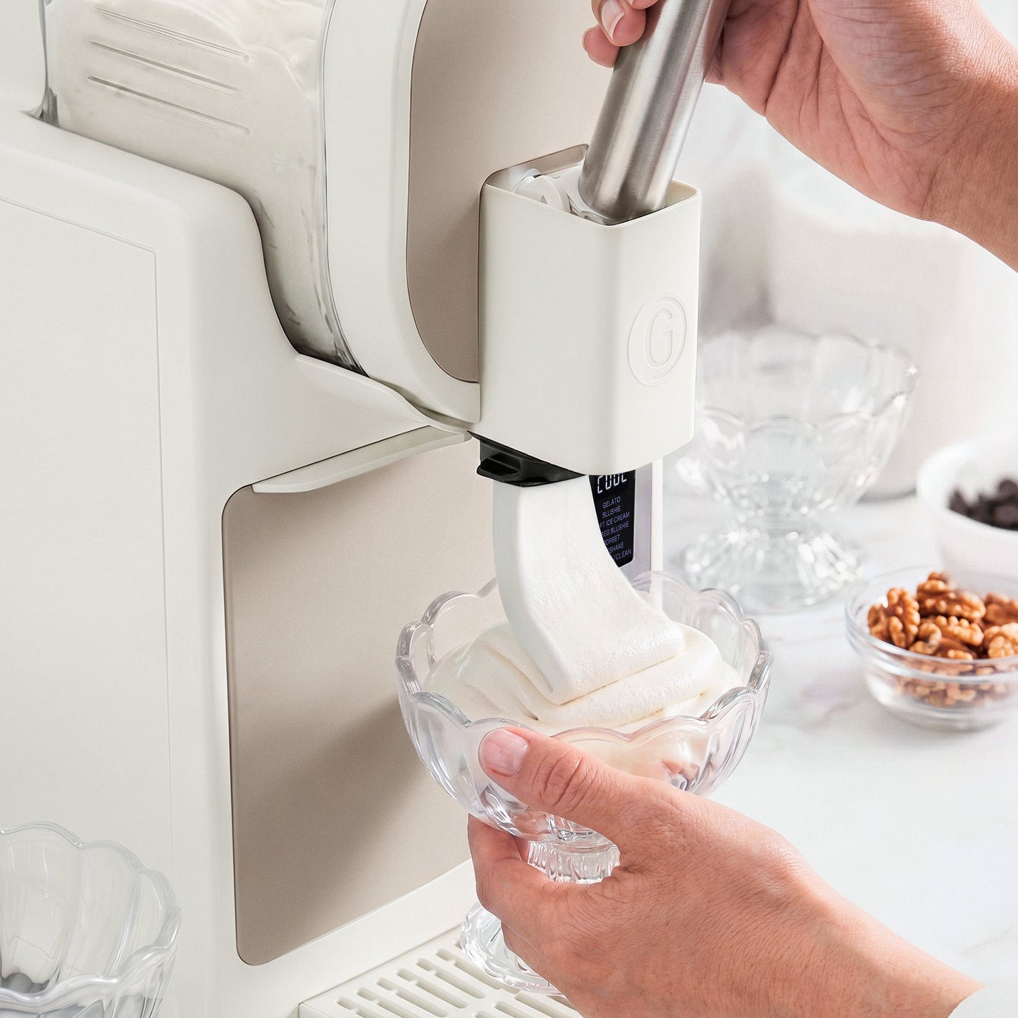 Frost Pro 16-in-1 Ice Cream, Gelato & Frozen Drink Maker | Cream
