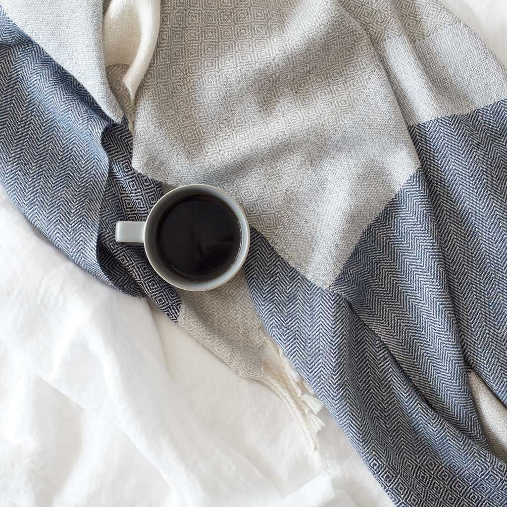 Cascada Alpaca Throw