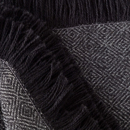 La Calle Alpaca Throw