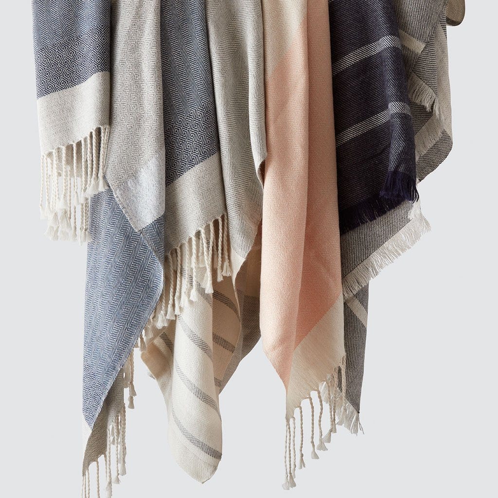 Cuadra Alpaca Throw
