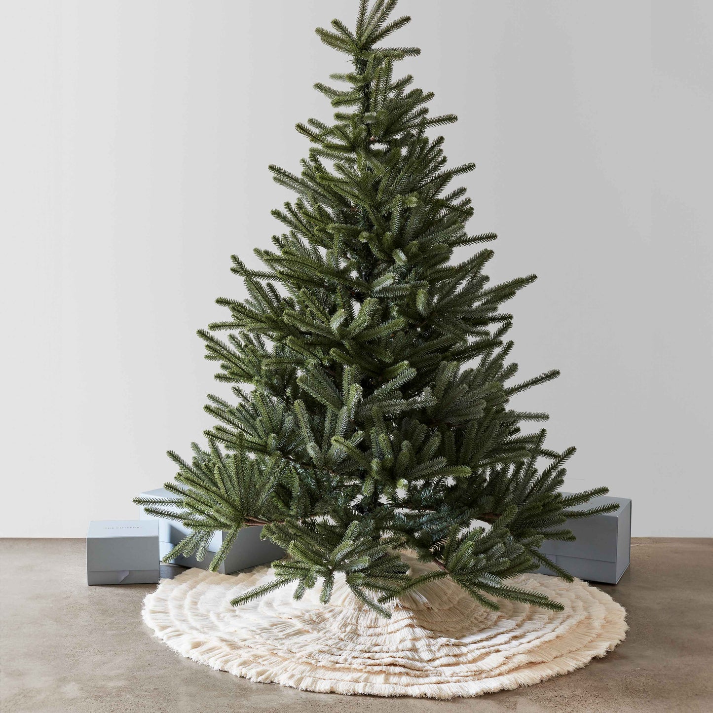 Dorada Tree Skirt