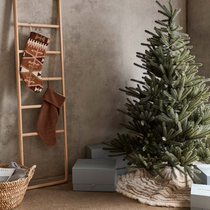 Dorada Tree Skirt