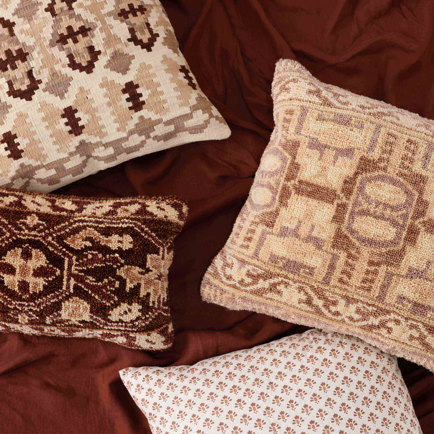 Hana Hand-Knotted Pillow