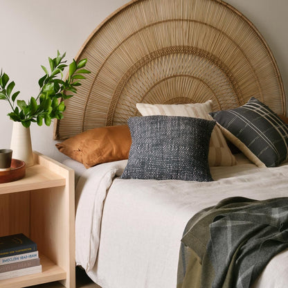 Isidora Pillow