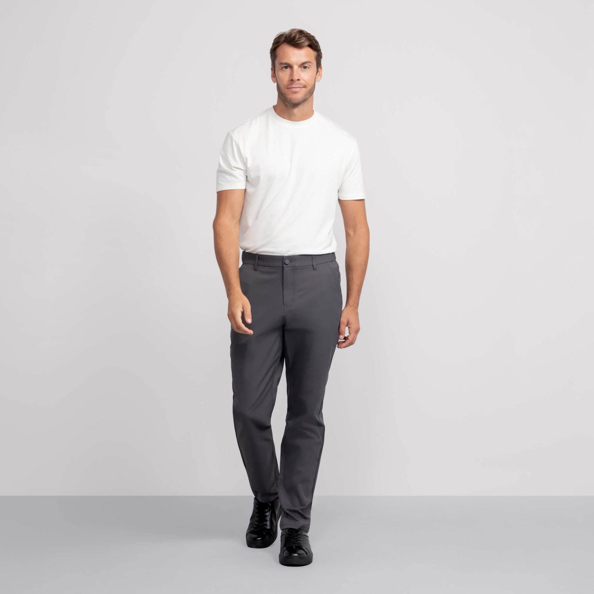 Jetsetter Tech Pant Relaxed Fit -- Charcoal Gray