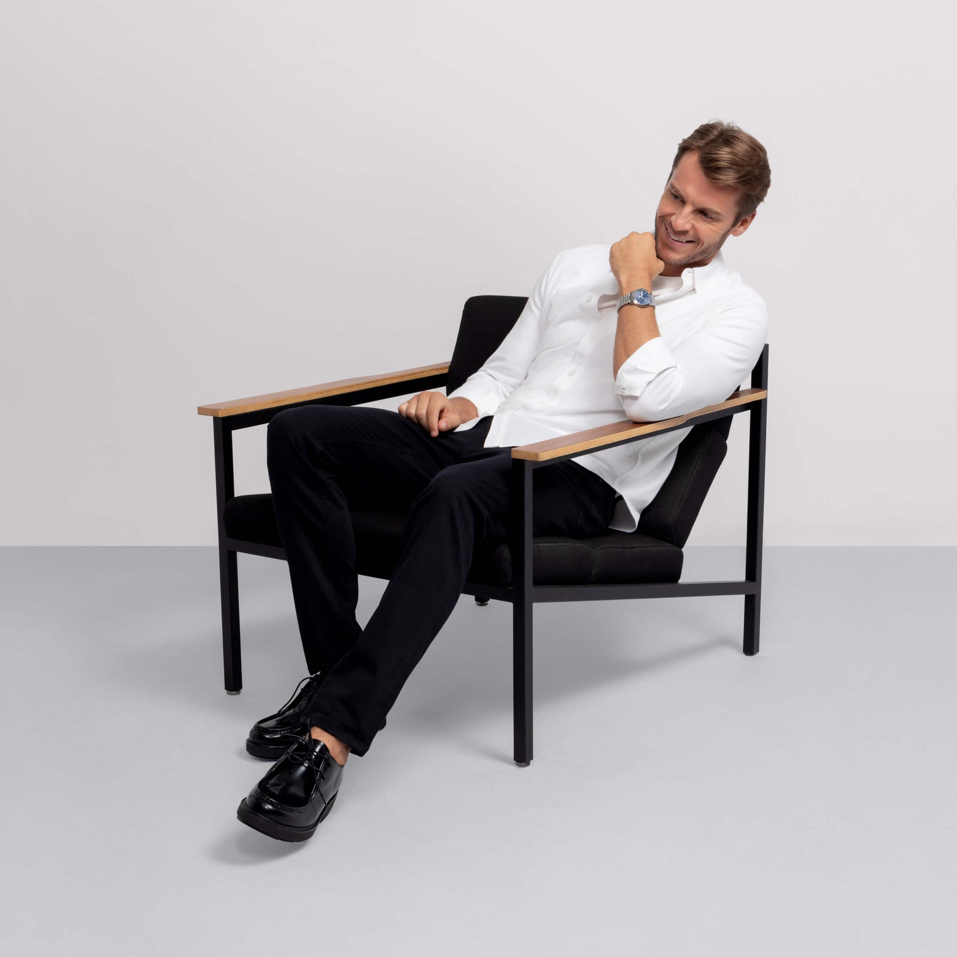 Jetsetter Tech Pant Slim Fit -- True Black