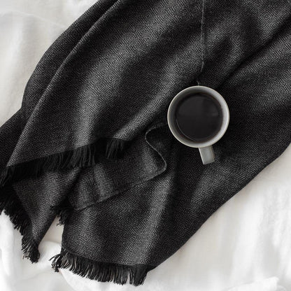 La Calle Alpaca Throw