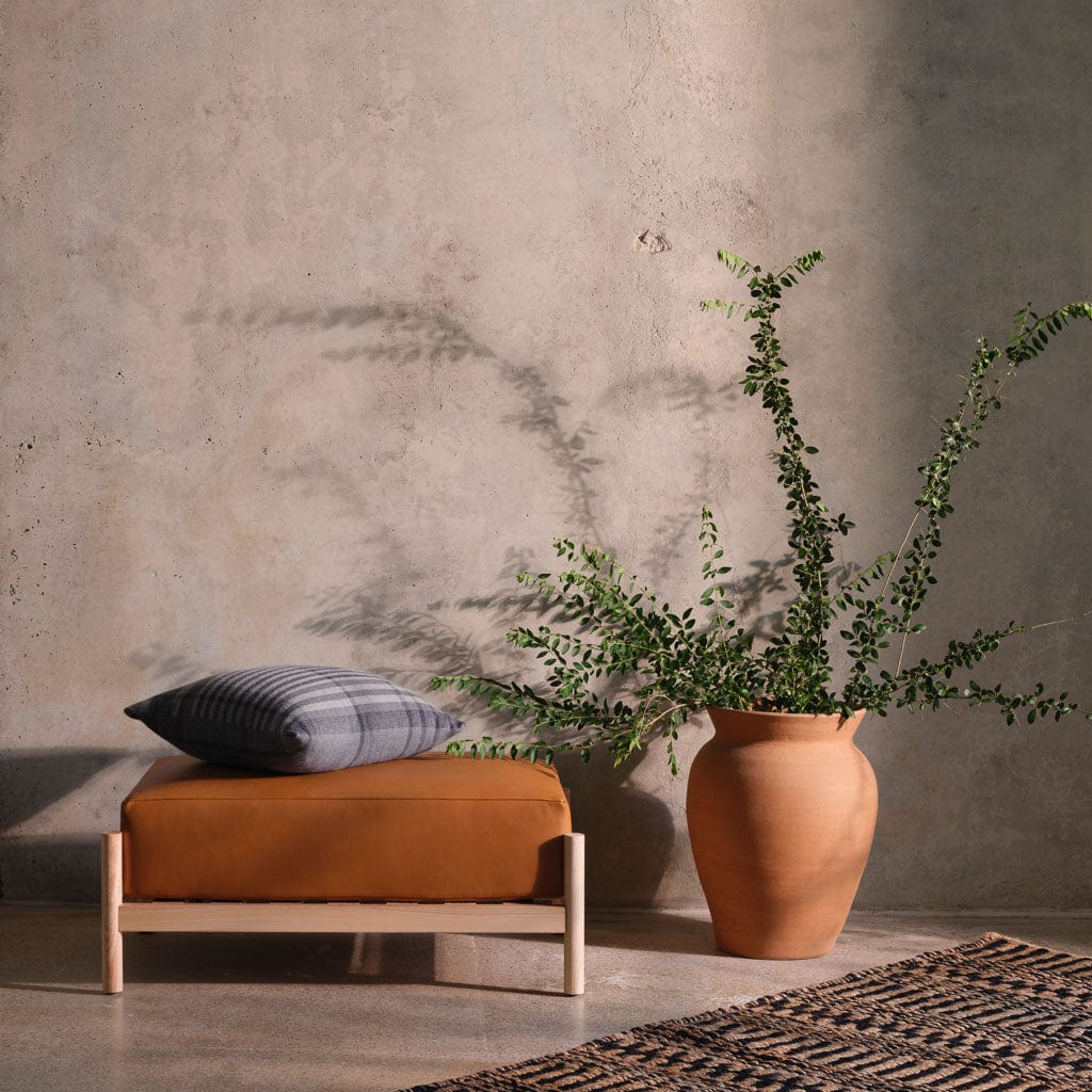Lafayette Planter