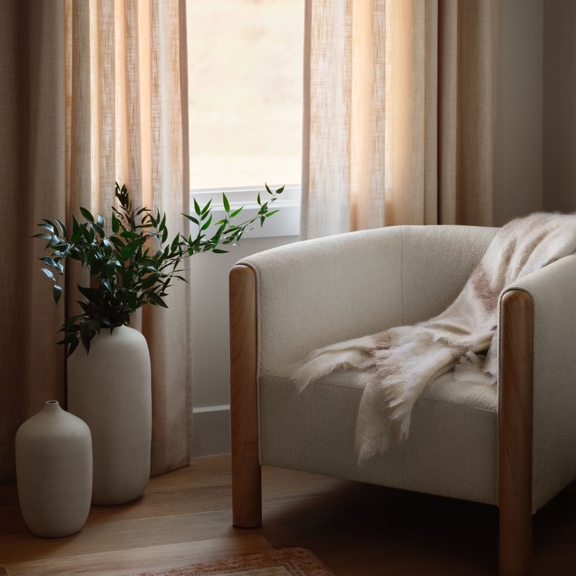 Loma Floor Vases