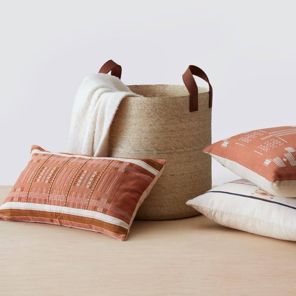 Mora Lumbar Pillow
