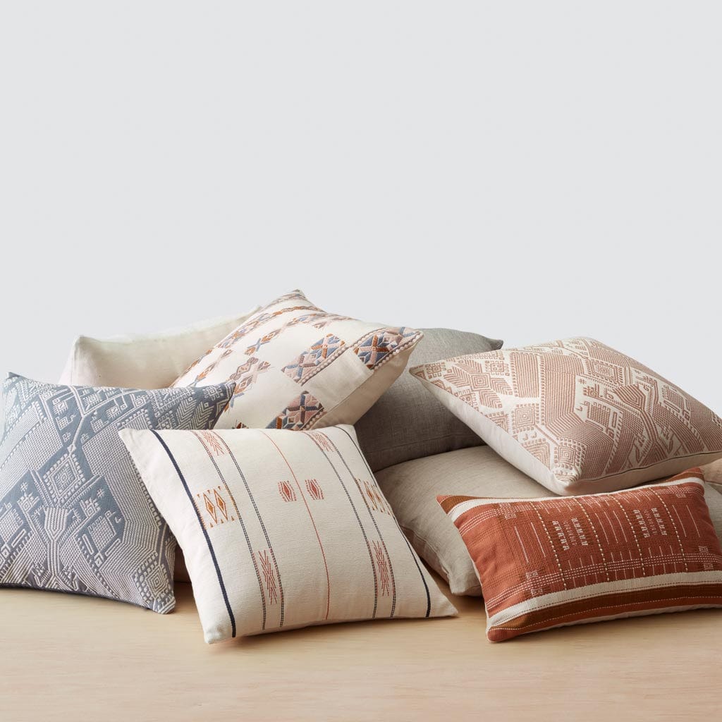 Mora Lumbar Pillow