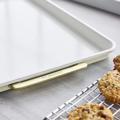Reserve Bakeware 7-Piece Set | Cream