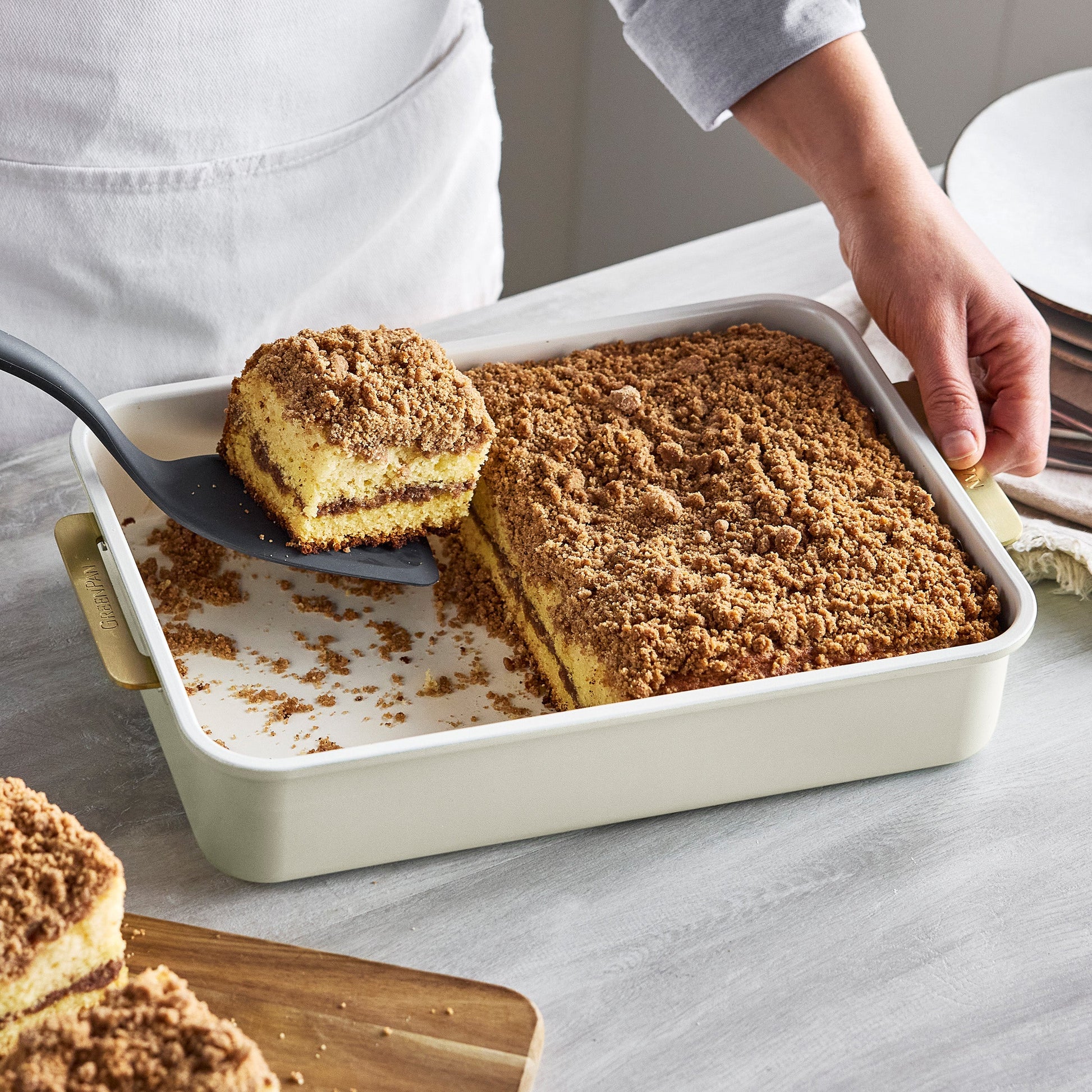 Reserve Pro 20-Piece Cookware & Bakeware Set | Cream