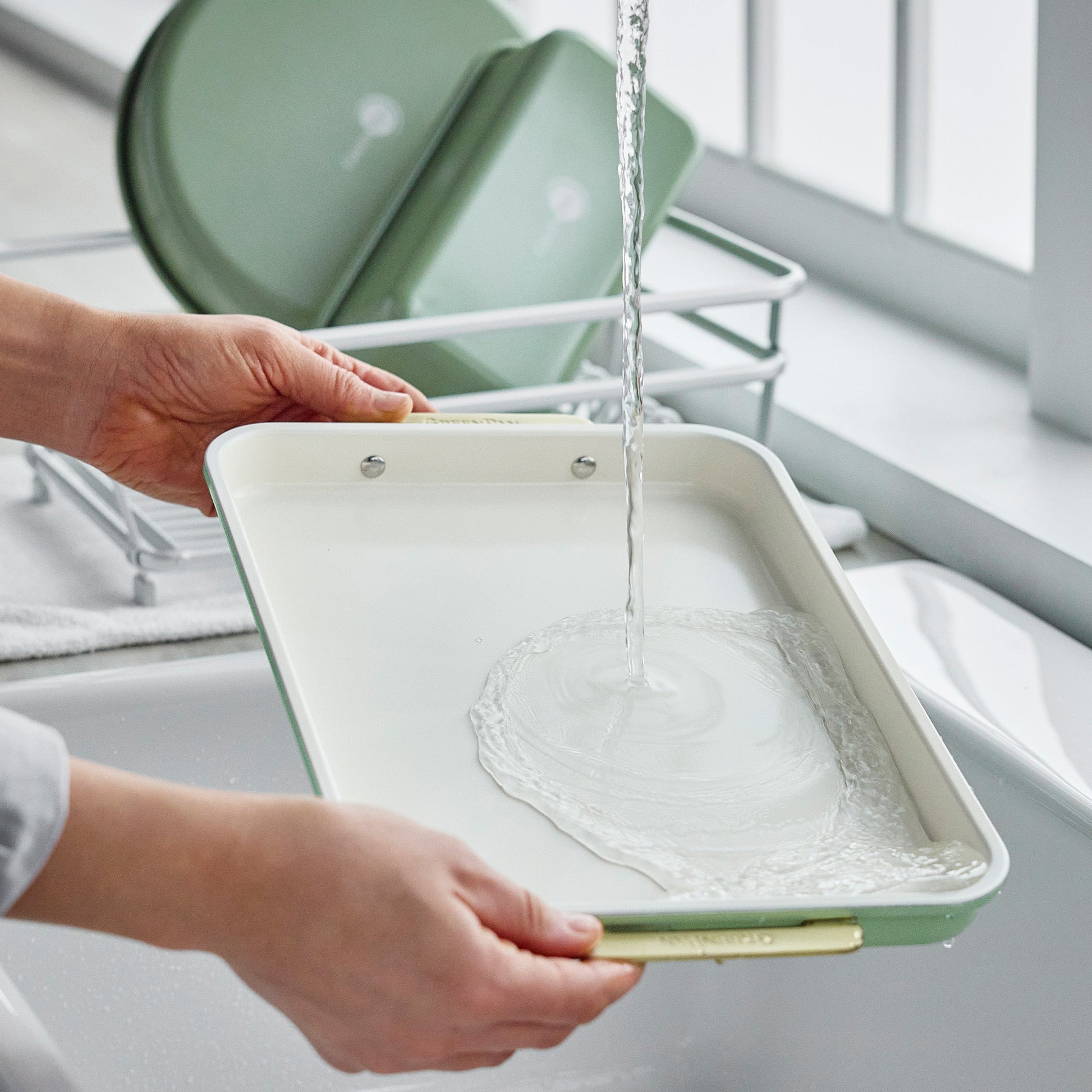 Reserve Bakeware 7-Piece Set | Sage