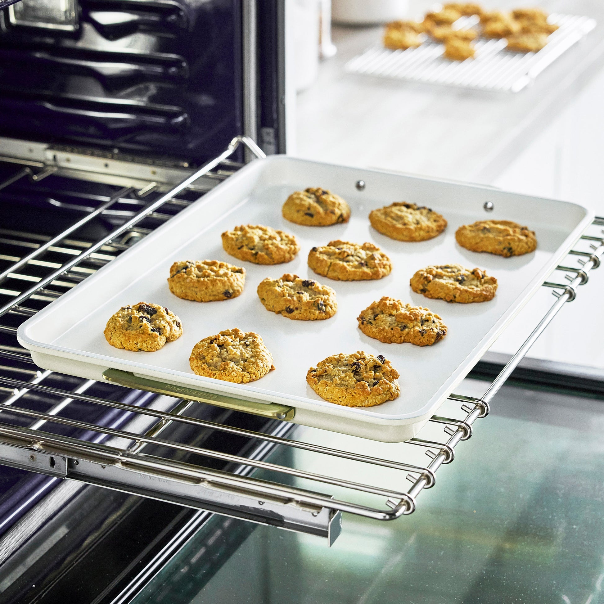 Reserve Bakeware 13" x 18" Half Sheet Pan with Cooling Rack | Cream