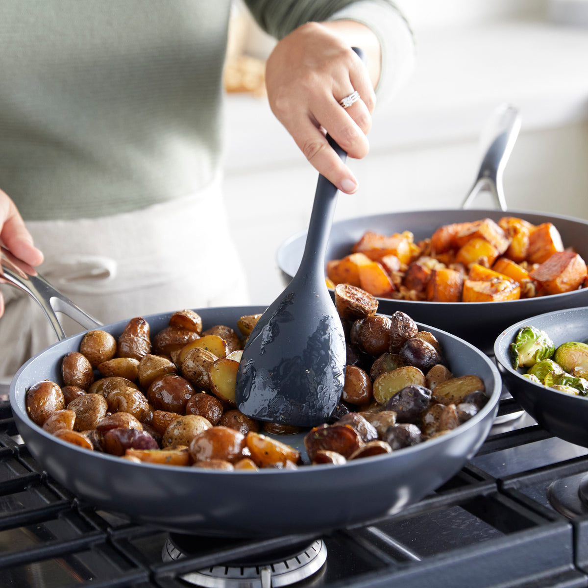 Valencia Pro Ceramic Nonstick 10" and 12" Frypan Set
