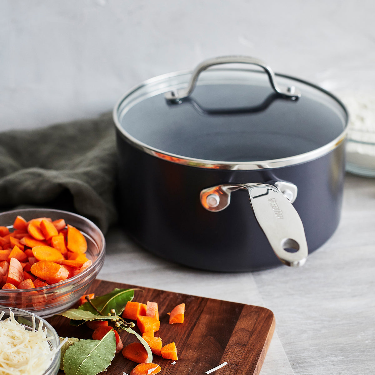 Valencia Pro Ceramic Nonstick 11-Piece Cookware Set | Gray