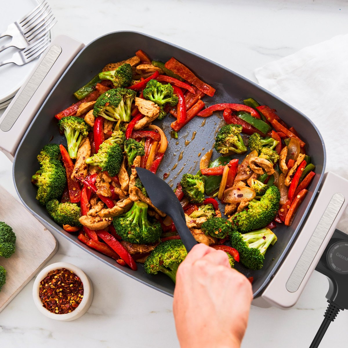 7-Quart Advanced Skillet | Clay